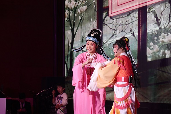 杰出演出